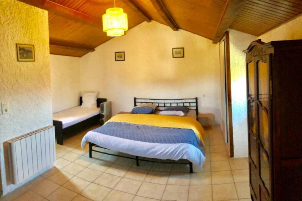 Gite Du Mas Champetre Saint-Privat-de-Champclos 外观 照片